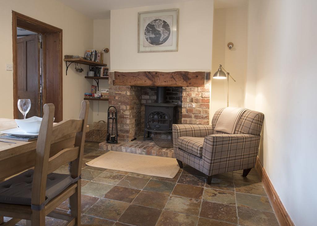 Overleigh Cottage Chester Exterior photo